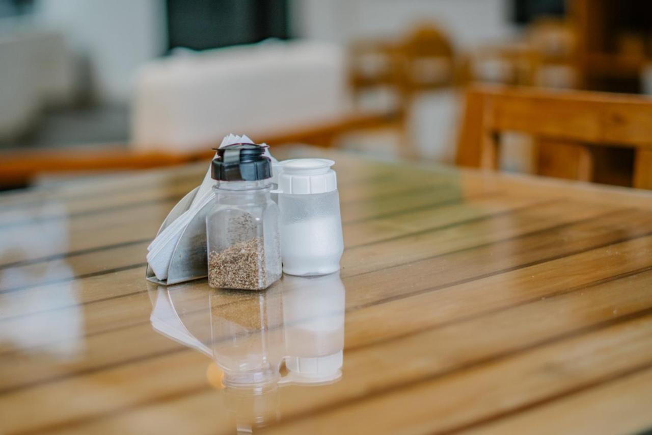 Hotel Ocotal Bed & Breakfast Playa Ocotal Ngoại thất bức ảnh
